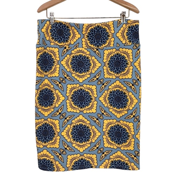 LuLaRoe Dresses & Skirts - LULAROE Cassie Pencil Skirt Sunflowers! XL